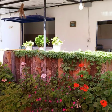 Bunec Seascape 酒店 *