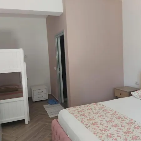 Hotel Bunec Seascape Piqeras
