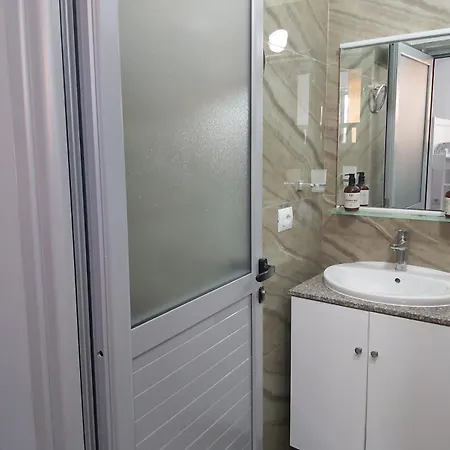 מלון Bunec Seascape Piqeras