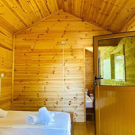 Hotel Bunec Seascape Piqeras