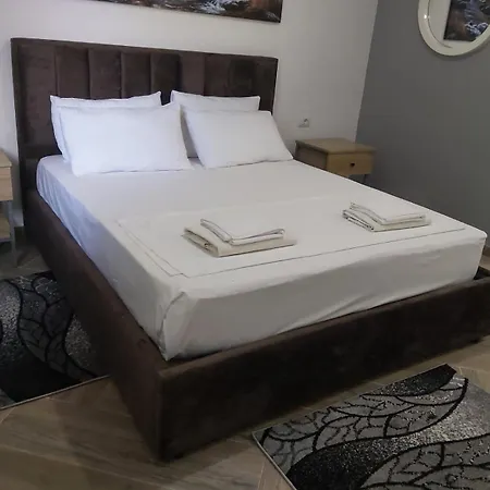 Bunec Seascape Hotel Piqeras