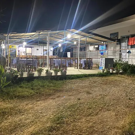 Bunec Seascape Hotel Piqeras