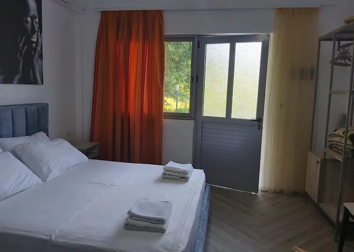 Bunec Seascape Piqeras