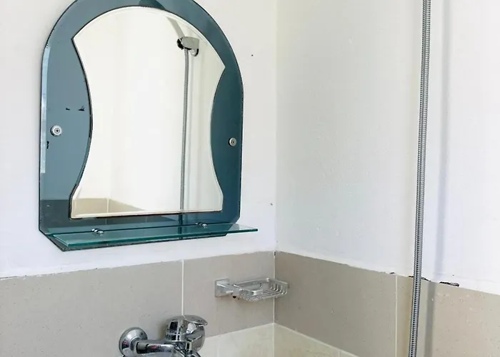 Bunec Seascape Hotel